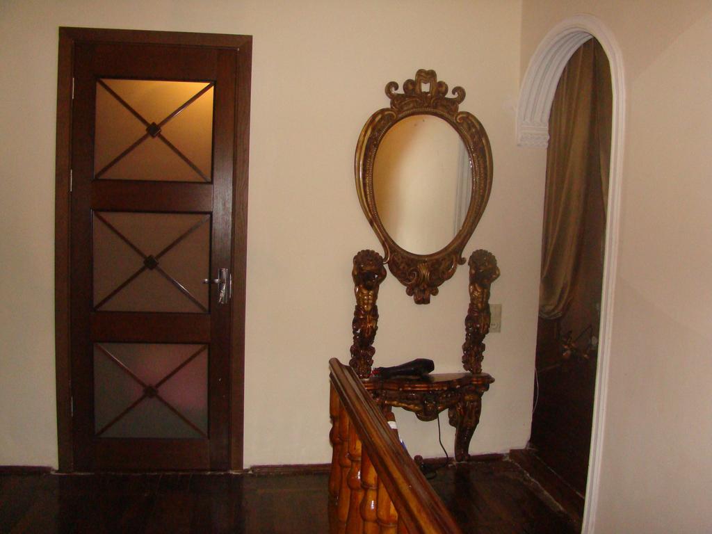 Guest House Temuri Batumi Exterior photo